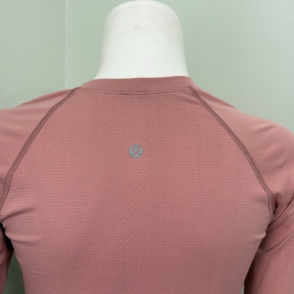 Lululemon Long Sleeve Swiftly Pink size 6 - Picture 9 of 10